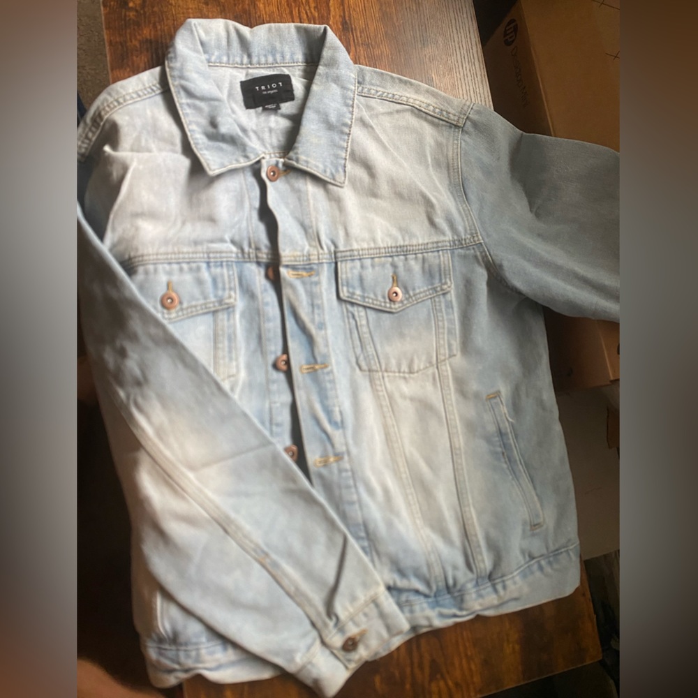 Denim jeans jacket